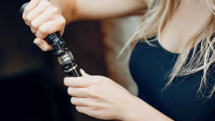 Сначала вейпы полностью запретят в Нижегородской области. Что известно об эксперименте