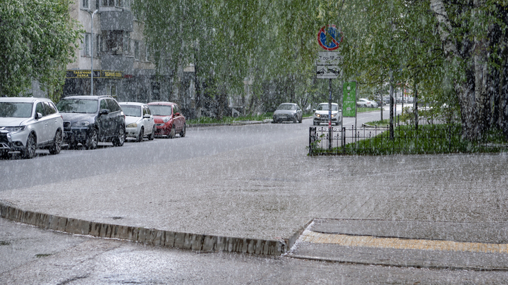 В Краснодаре продлили штормовое предупреждение из-за непогоды