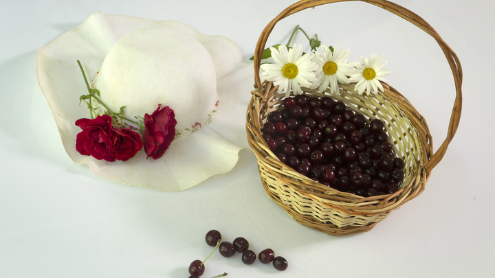 Чистый яд в вишне: Когда ягода становится убийцей, рассказал доктор наук