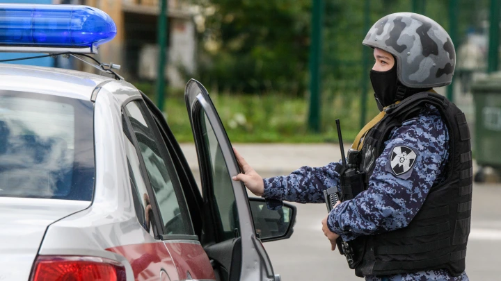 Росгвардейцы задержали мигранта, напавшего на полицейского в Щелково