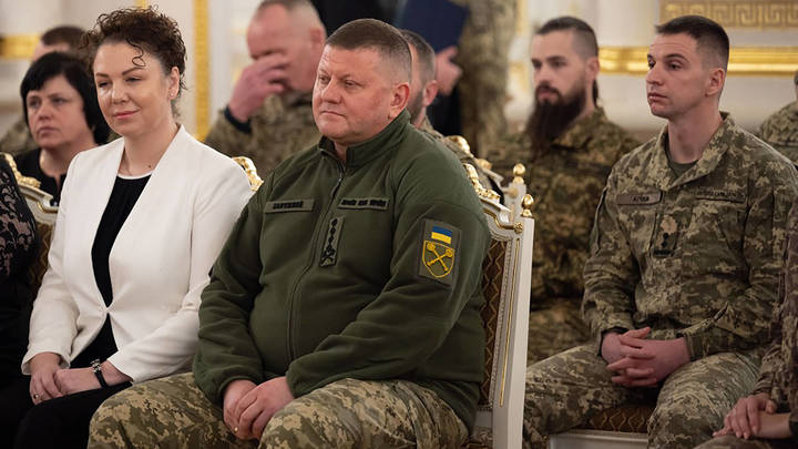 Посол Залужный – ссылка или эвакуация? Почему экс-главкома отправили в Великобританию