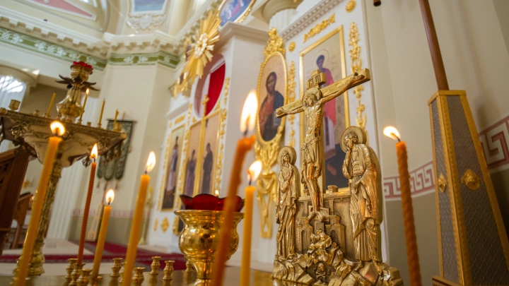 Помощь придёт быстрее: православные священники раскрыли, в какое время лучше молиться