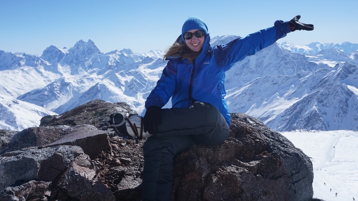 МЧС усиливает отряд по поиску пропавшей жительницы Санкт-Петербурга на Эльбрусе