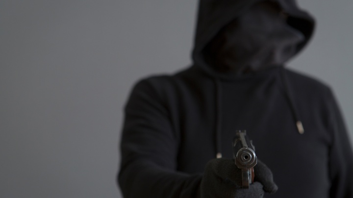 В Новосибирске вынесли приговор участнику банды за разбой и угон