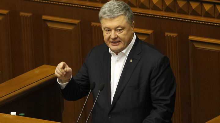 Его цель – забрать украинскую душу: Порошенко назвал врага, опаснее коронавируса