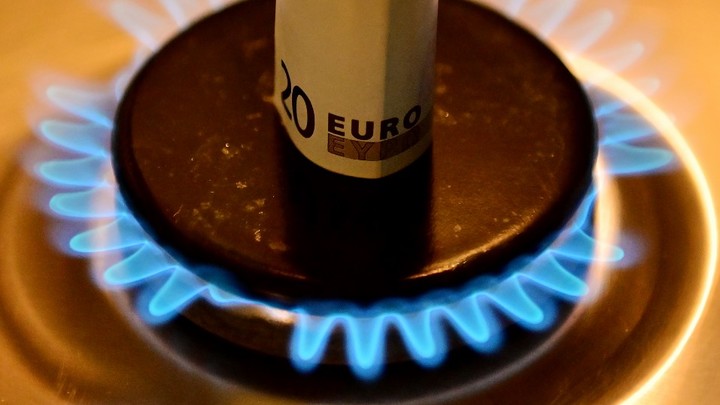 Европе не удалось удержаться от молекул русского газа: Несмотря на все санкции