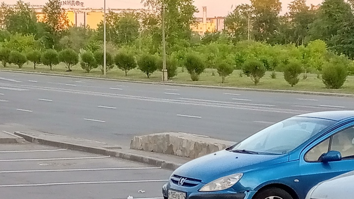 Челябинцы поддержали: в центре города будут платные парковки