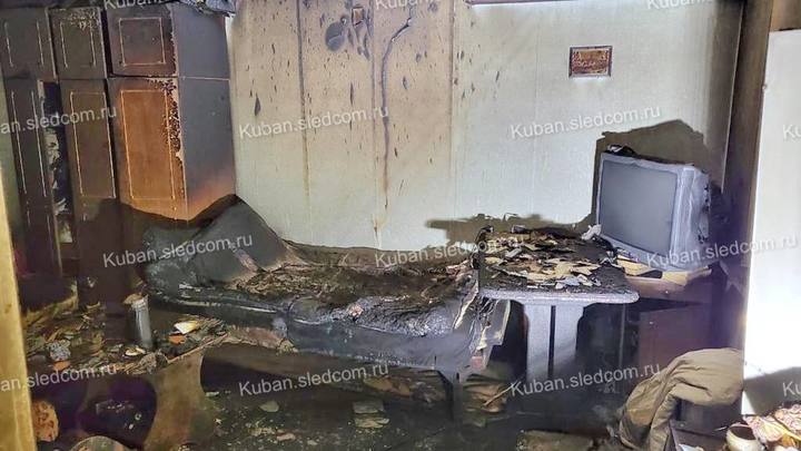 В Краснодаре при пожаре в СНТ погибла пенсионерка