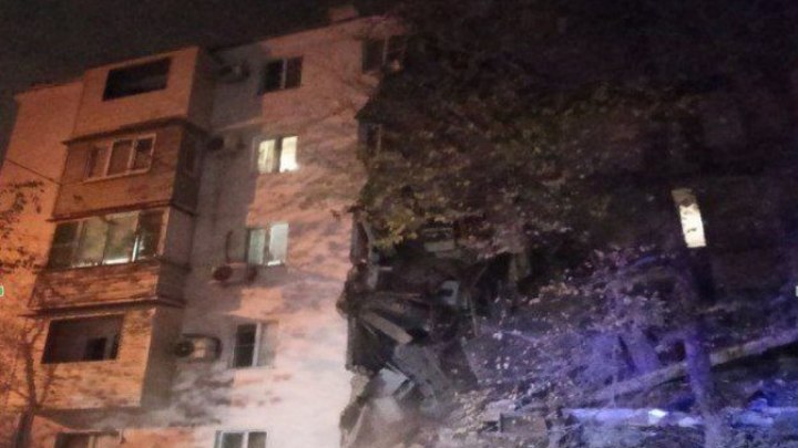 СК: обрушение жилого дома в Астрахани мог вызвать ремонт одной из квартир