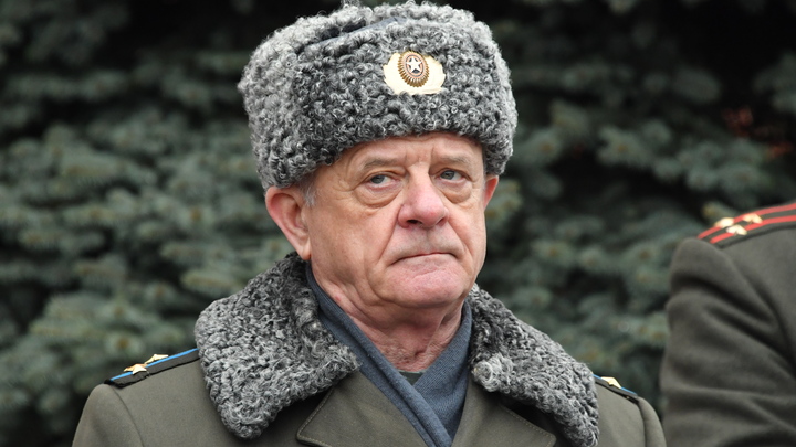 Полковник ГРУ дважды дискредитировал русскую армию, а потом ушёл в пеший поход по России