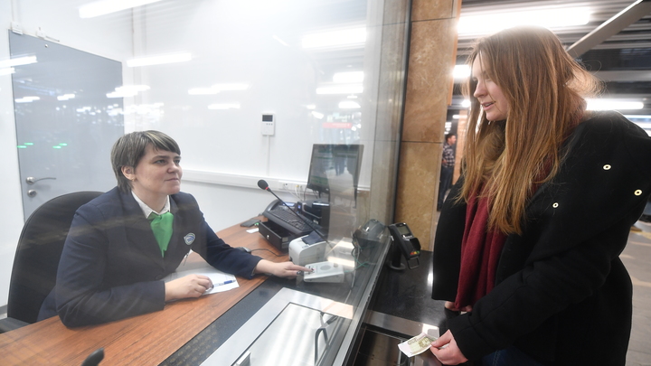 Вестибюль станции метро Московская закрыли почти на год
