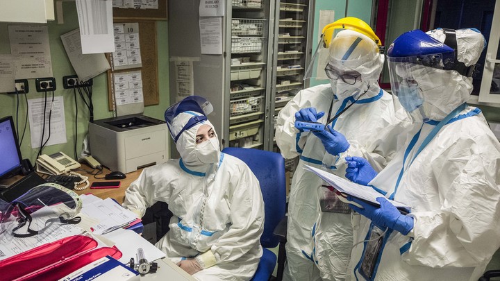 Компьютер научили предсказывать тяжесть COVID-19: Русские учёные рассказали о новом алгоритме