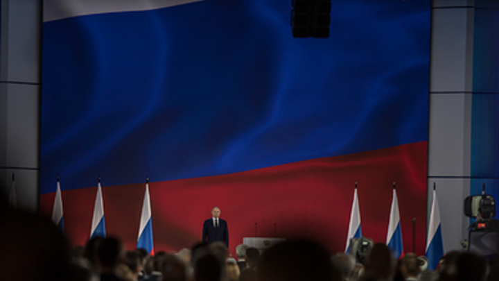 В послании Путина увидели новую линию по отношению к Западу: Враги России пожалеют