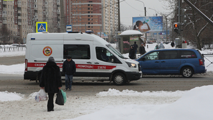 В Новосибирске произошло массовое ДТП с участием четырёх машин
