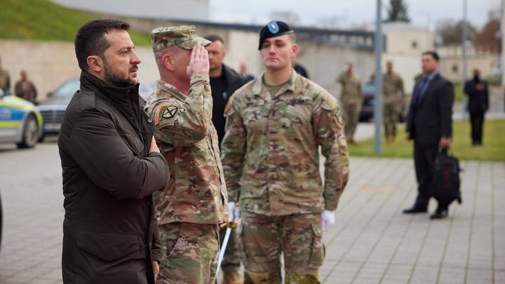 План Б придётся запустить: Советник Зеленского передал дурные вести
