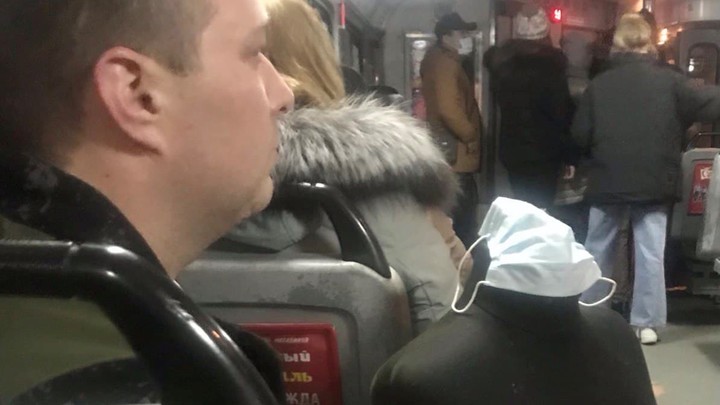 В Сочи поймали почти 900 нарушителей масочного режима