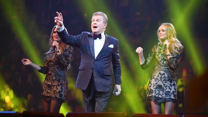 Лещенко обвинил Малахова: Ради ток-шоу ведущий уговорил отменить карантин. После певец попал в больницу