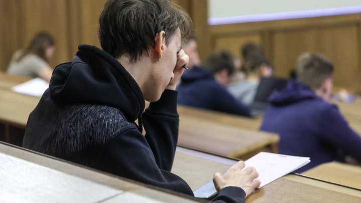 Учиться станет дороже: РЭУ и РНИМУ предупредили о повышении цен на 20-30%