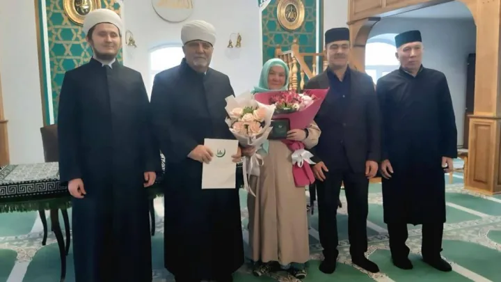 Медаль вместо тюрьмы? Как «бабушка татарского национализма» получила награду от мусульман России