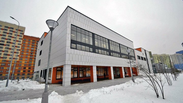 В Некрасовке построили детсад и школу: Первых воспитанников примут уже в этом году