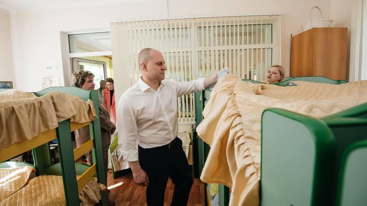 Максим Красноцветов вновь проинспектировал Майский образовательный комплекс в Софрино