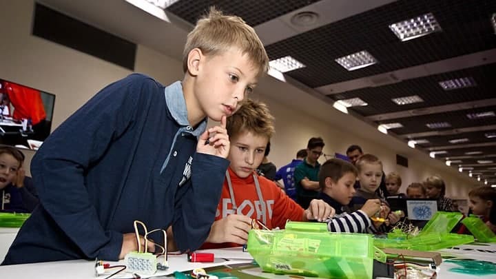 Конкурс для школьников: в большую науку вместе с ВЭБ