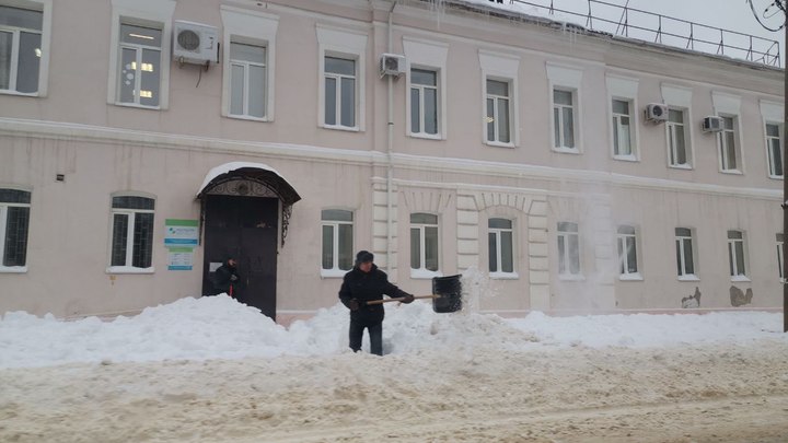 30 сантиметров сугробов: во Владимире выпало рекордное количество осадков за всю историю наблюдений