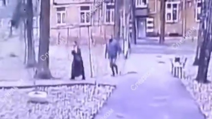 СКР опубликовал видео нападения москвича на пожилую кошатницу
