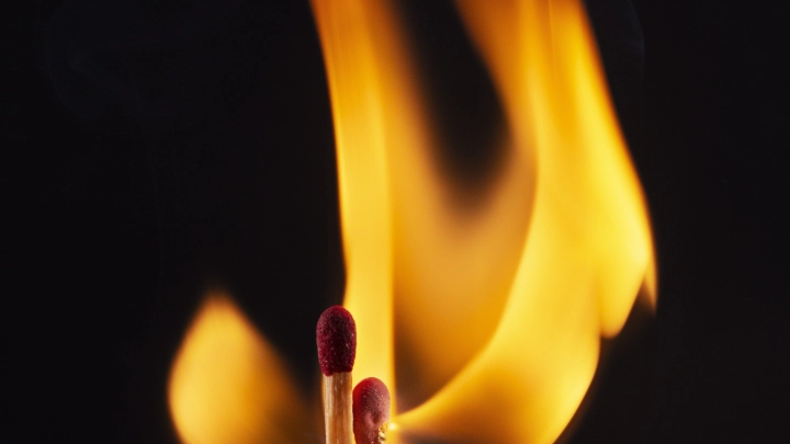 Месси больше не кумир: в Иране дети жгут футболки легенды футбола