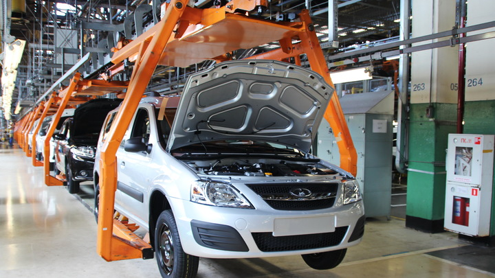 НА ПМЭФ представят новую LADA, которую соберут на экс-заводе Nissan