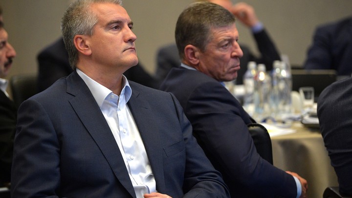 Поставили, как обезьяне: Сорвавшейся на мат министру культуры Крыма грозит отставка