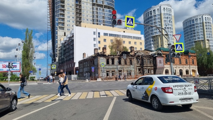 Исторический особняк обвалился в центре Нижнего Новгорода