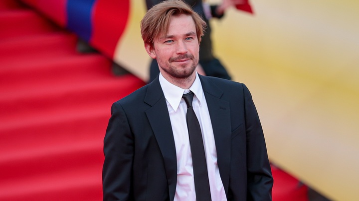 Раскрыт размер гонораров актёра Александра Петрова