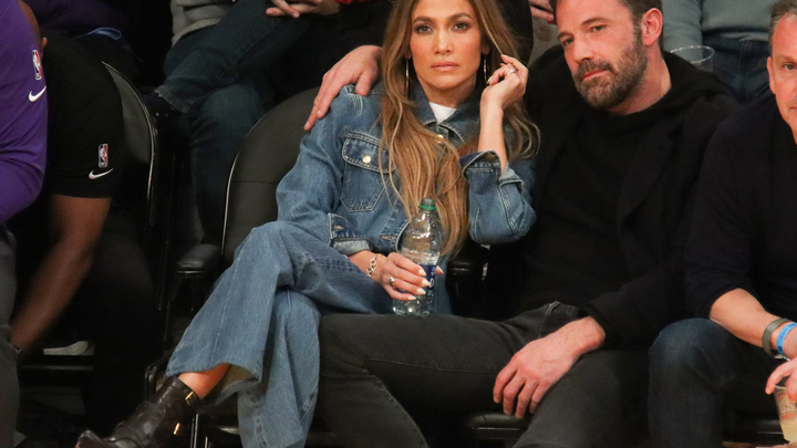 Дженнифер Лопес сменила фамилию в браке, который состоялся через 20 лет после помолвки