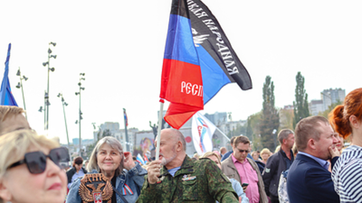 В Испании футбольных болельщиков задержали за плакаты в поддержку Донбасса