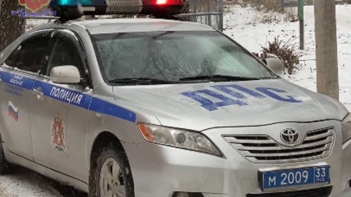 Во Владимире патруль ДПС потушил пожар и спас людей