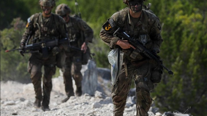 В Донбасс нагрянули офицеры НАТО: Готовят ВСУ к использованию нового оружия - источник