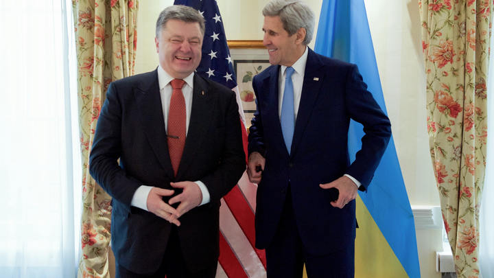 Порошенко увидел в принятии санкций Конгрессом США поддержку Украины