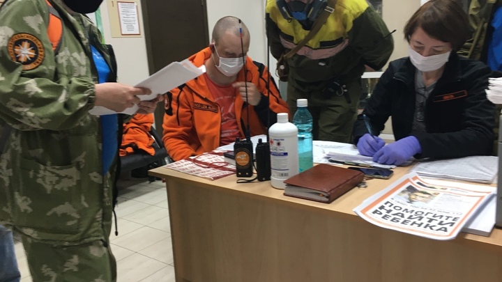 Искали с полицией: Мальчик сбежал от родителей в гараж в Новосибирской области