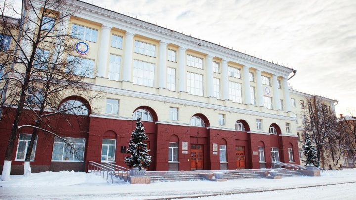 Два крупных вуза Кузбасса полностью переходят на удаленку