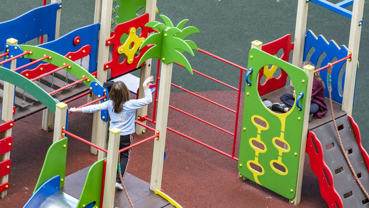 Прокуратура организовала проверку по факту избиения ребёнка на детской площадке в Адыгее