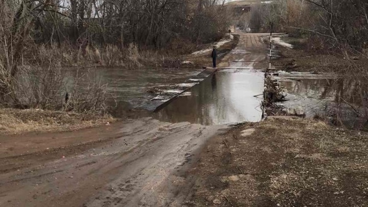 Четыре моста затопило паводковыми водами в Самарской области
