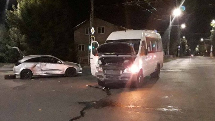 Четыре пассажира пострадали в ДТП с автобусом «Мерседес-Бенц» в Иванове