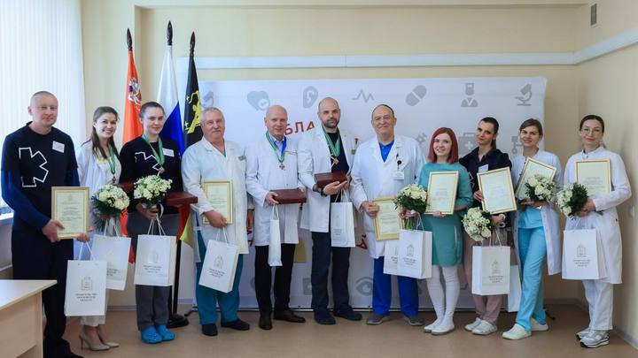 Врачи получили награды за спасение пострадавшей в Химках школьницы