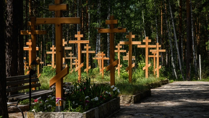 Платите — или оставим тело на тропинке: в Нижегородской области разгорается скандал с ритуальщиками