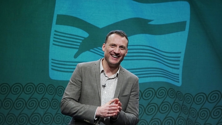 Истерика актёра Анатолия Белого сыграла против него. Рикошетом задело и Артура Смольянинова*