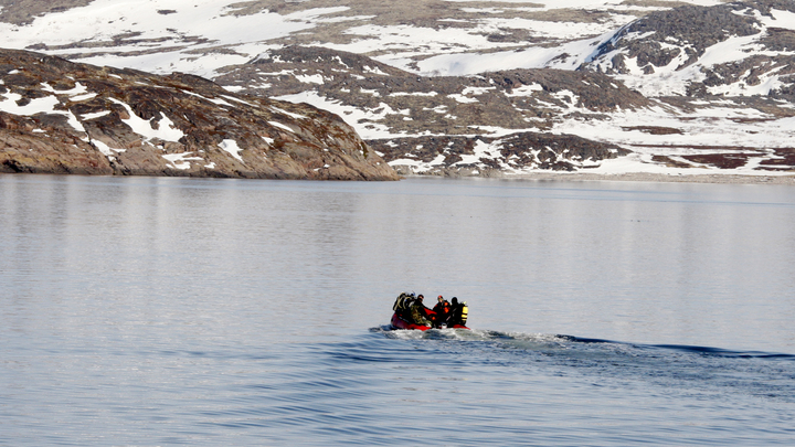 Быстро теряли друг друга в бушующей воде: Выжившие восстановили полную картину крушения Онеги