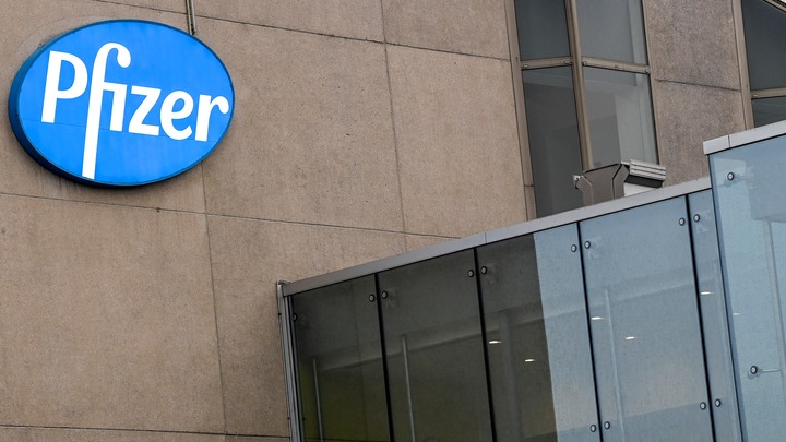 Запугивание на высоком уровне: Pfizer пошла на шантаж и угрозы ради выгоды - СМИ