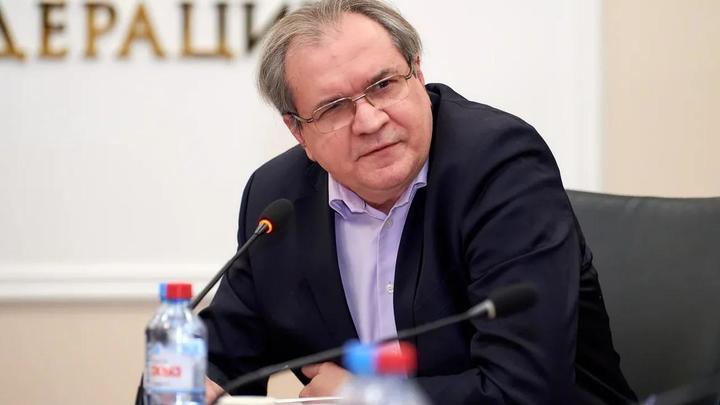 Председатель СПЧ обратится в МВД из-за плакатов на дверях Каляпина