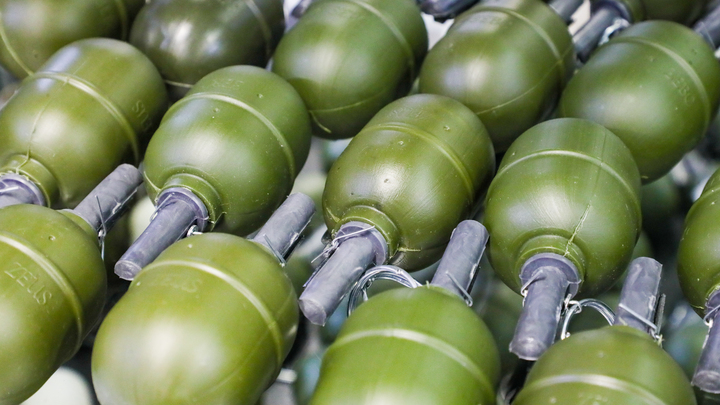 Взорвавшаяся в многоэтажке Новороссийска граната, предположительно, принадлежала отцу погибшего мальчика